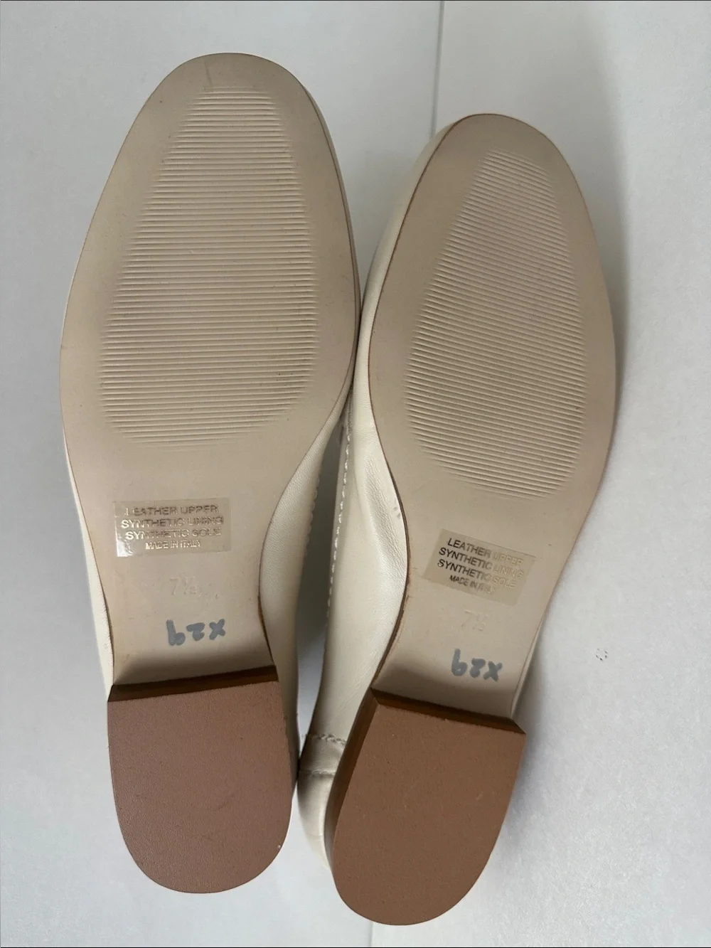 Coach Women's Cream Ivory Leather Penny Loafers Size 7.5 (runs small)